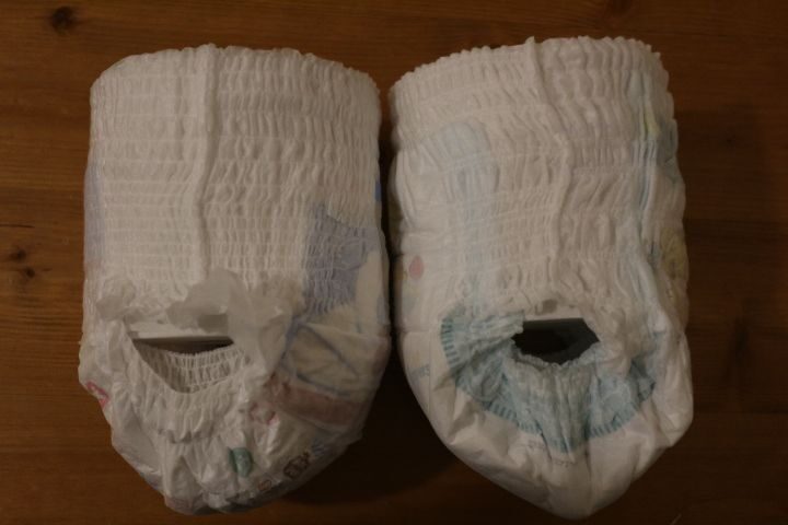 マミーポコおむつ(ドラえもん)とパンパース(しまじろう)おむつの比較 足回り 横漏れガード